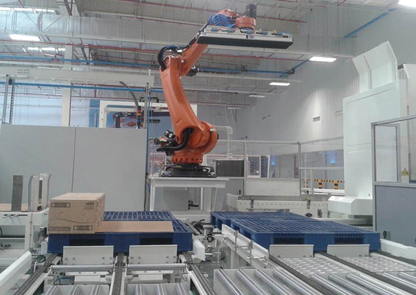 T120全自动机器人码垛机